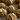 Energy Balls mit Nüssen, Kürbispüree und weißer Kuvertüre